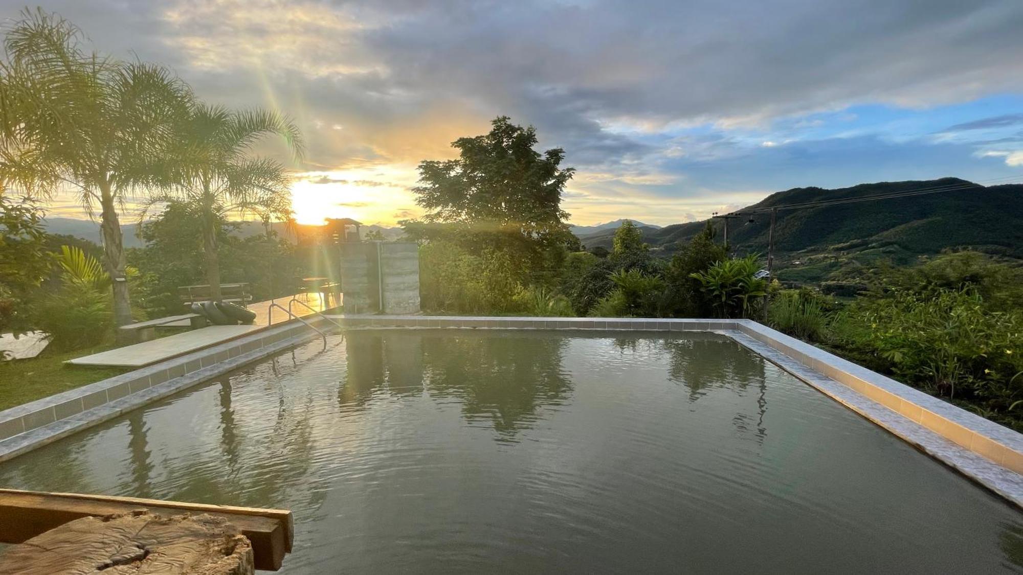 ม่อนสันเกี๋ยง Monsonkeang Camping view แม่แจ่ม ภายนอก รูปภาพ